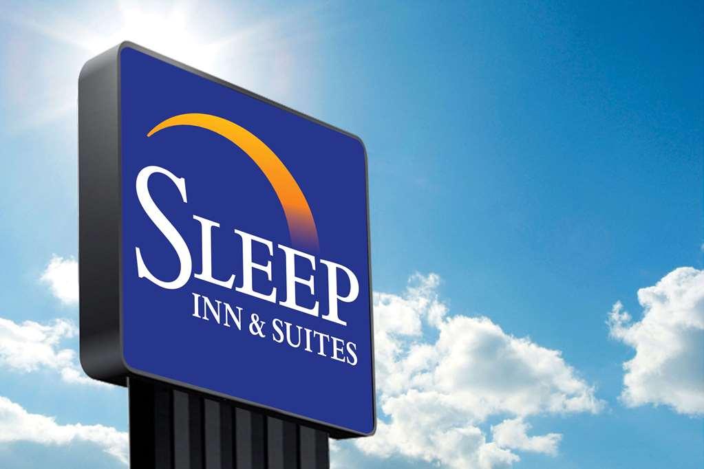 Sleep Inn Greensboro - Coliseum Area ภายนอก รูปภาพ